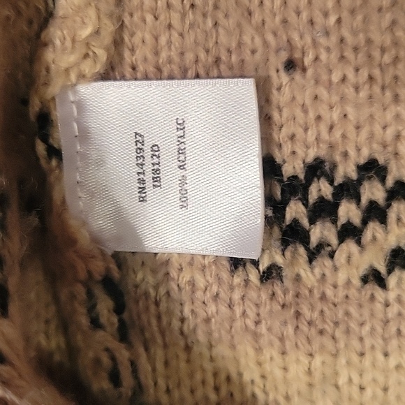 Oversized Aztec Knit Sweater Cardigan Size Small - Picture 4 of 5